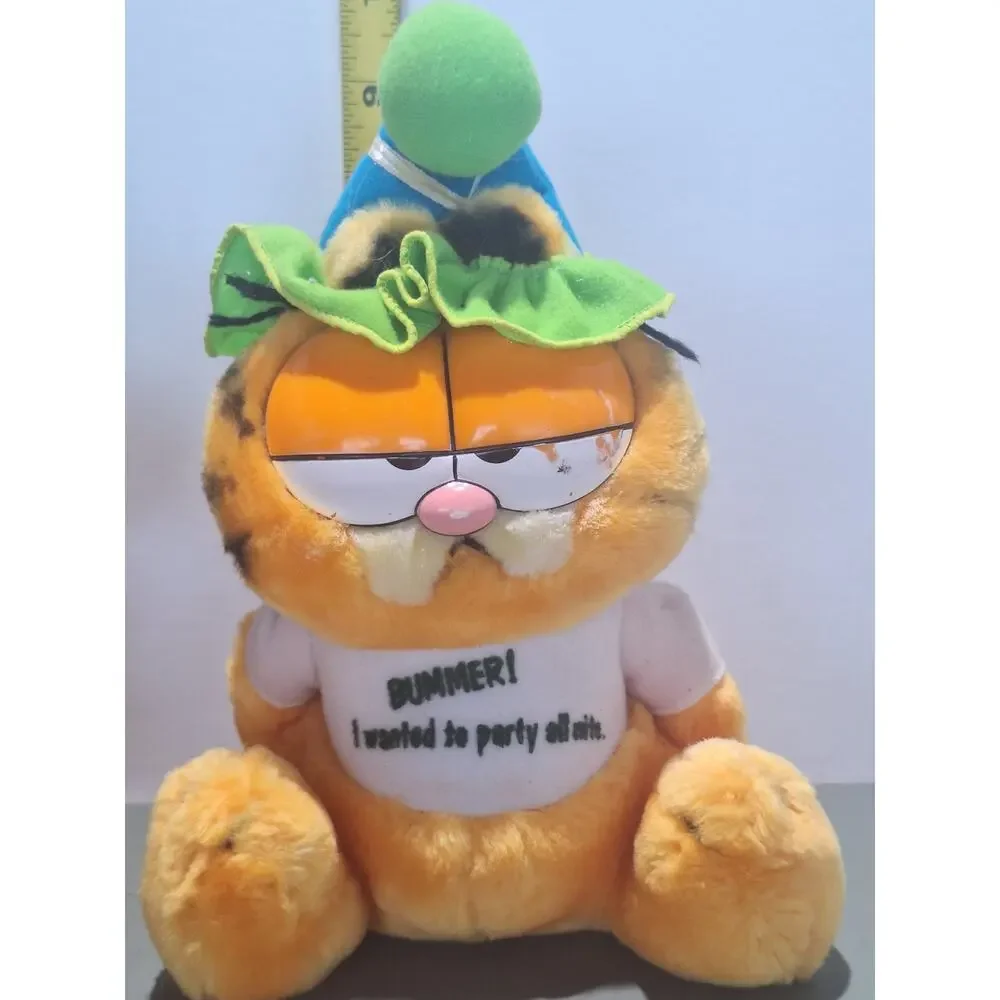 Vintage Garfield Collection Lot 16 Dakin 1981 Costume Plush PAWS Hats Mixed Era